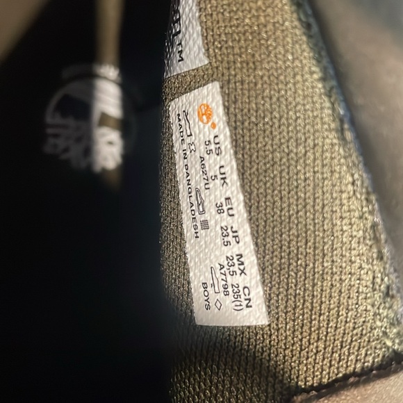 Kids olive Timberland boots - Picture 4 of 5